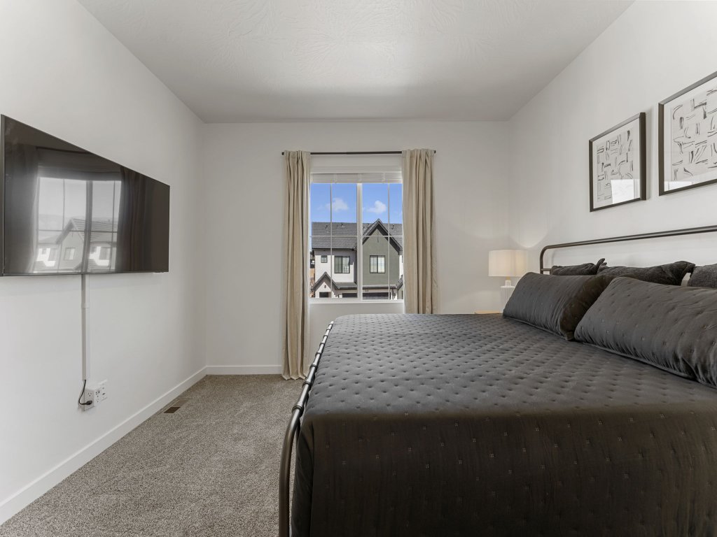 The Cactus Casa Vacation Rental in Utah - RedAwning