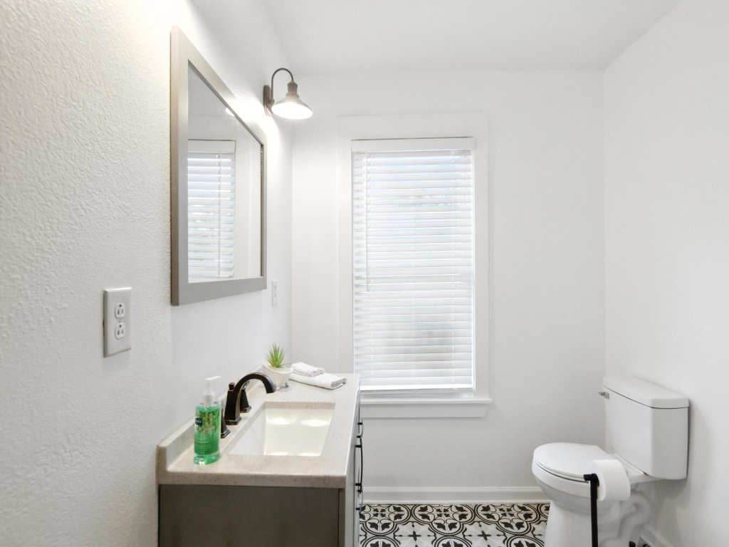 Historic Elegance in the Heart of Elizabeth City Vacation Rental in North Carolina - RedAwning