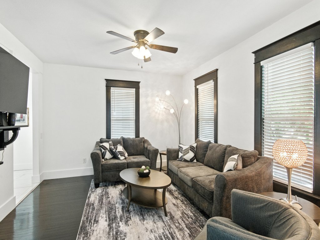 Historic Elegance in the Heart of Elizabeth City Vacation Rental in North Carolina - RedAwning