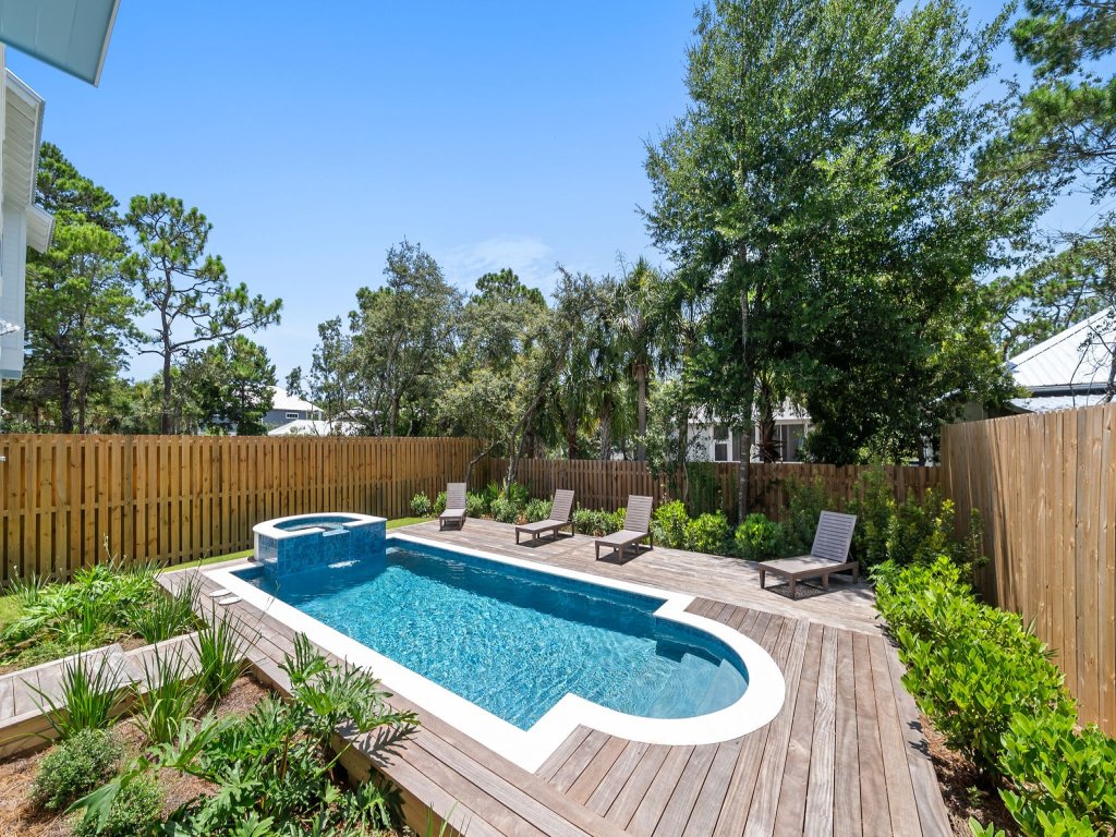 Sand Wand Vacation Rental in Santa Rosa Beach - RedAwning