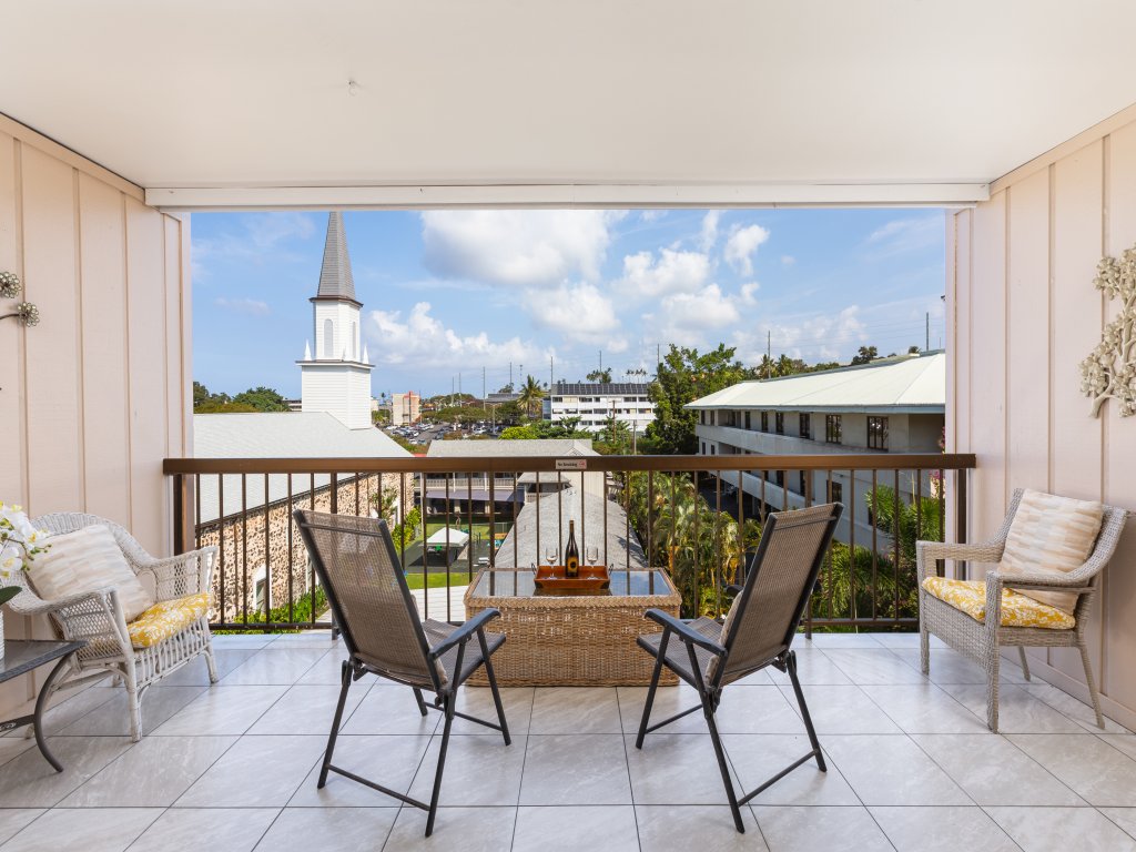 Kona Plaza#414 Vacation Rental in Kailua Kona - RedAwning