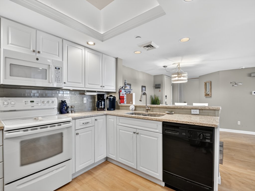 Oceanfront Wildwood Crest Condo in SeaPointe Village  – Year-Round Fun & Resort Amenities! Vacation Rental in New Jersey - RedAwning