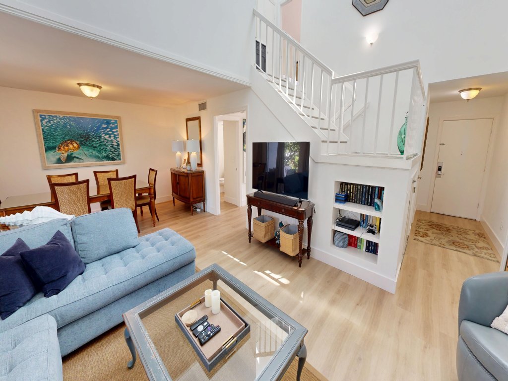 Shoreline Garden 02 Vacation Rental in Destin - RedAwning