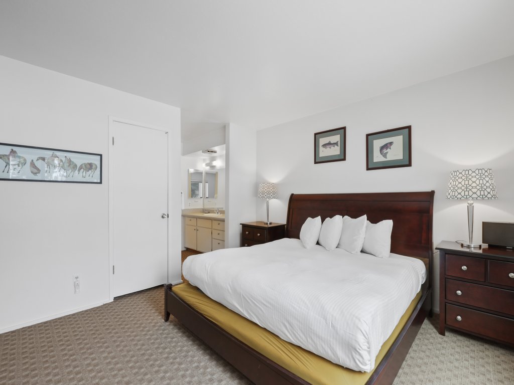 3 Bedroom Kirkwood Condo – Base Camp Vacation Rental in Kirkwood - RedAwning