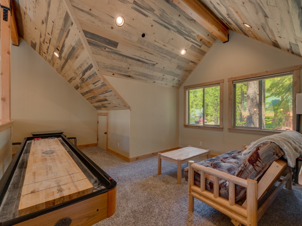 The Westlands Lodge 1135AC Vacation Rental in California - RedAwning