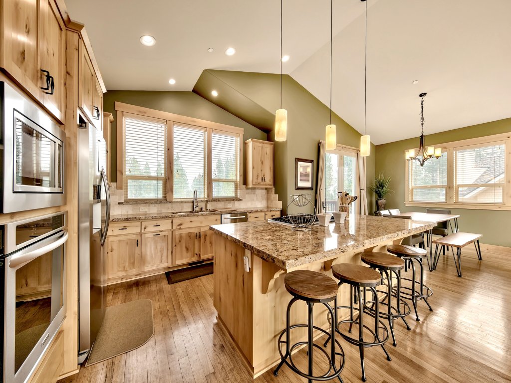 Angora View 1376MD Vacation Rental in California - RedAwning