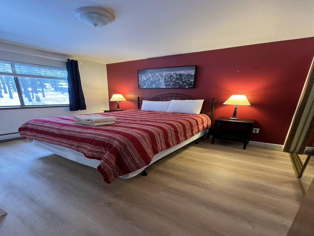  The Meadow Drive Home  121M Vacation Rental in Stateline - RedAwning
