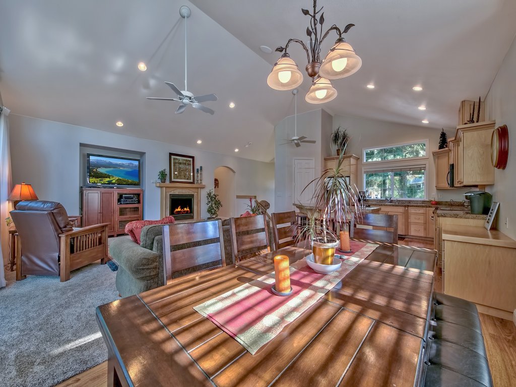 1272G Where Eagles Fly Vacation Rental in California - RedAwning