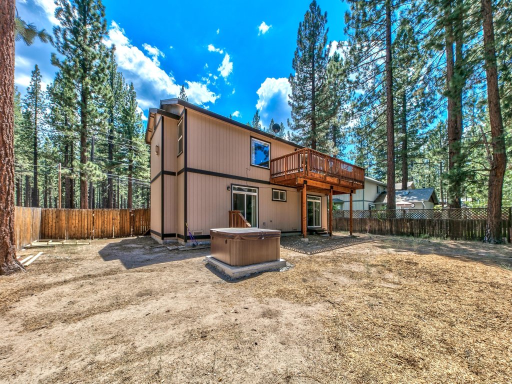  Golden Bear Tahoe Home  1213GB Vacation Rental in California - RedAwning