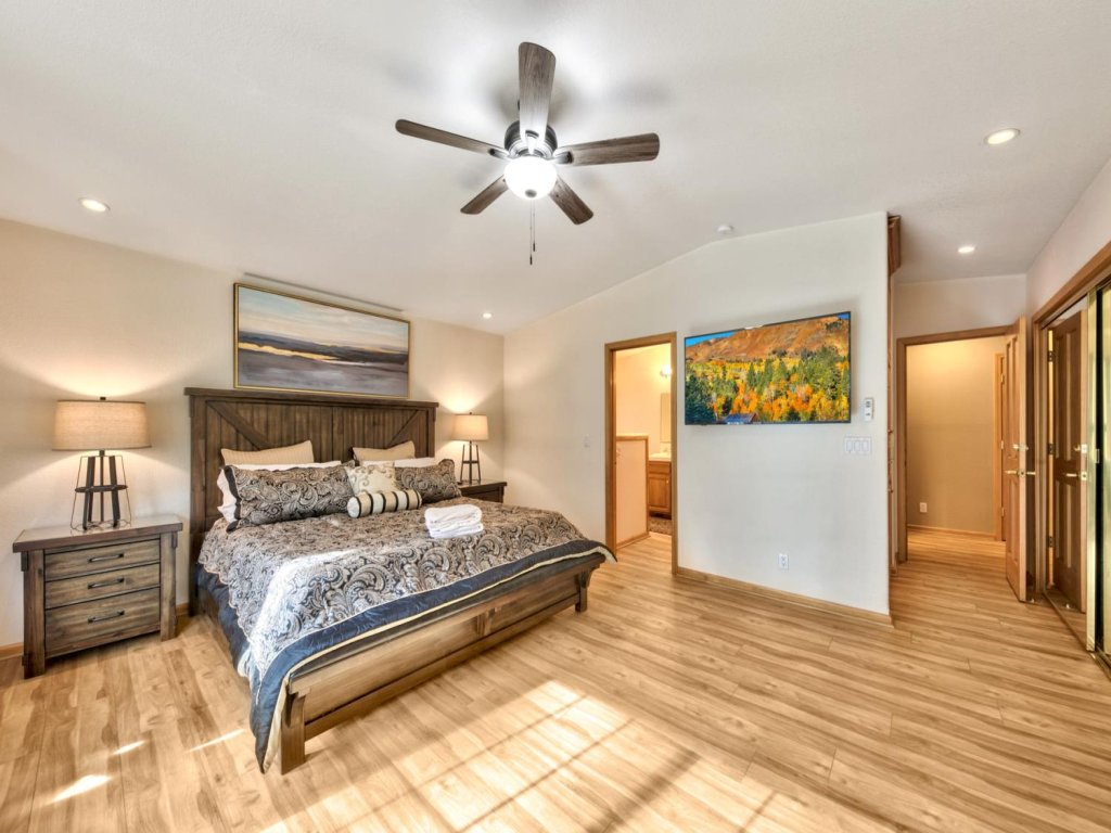  Golden Bear Tahoe Home  1213GB Vacation Rental in California - RedAwning