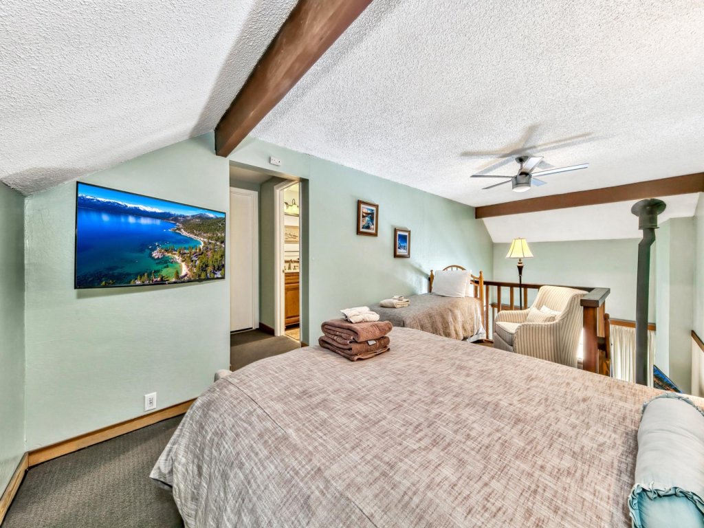 920 Bal Bijou Vacation Rental in California - RedAwning