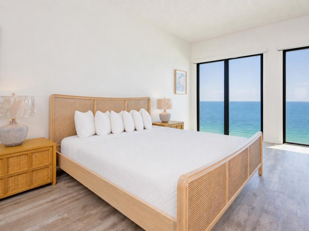 Phoenix II 2151 Vacation Rental in Orange Beach - RedAwning