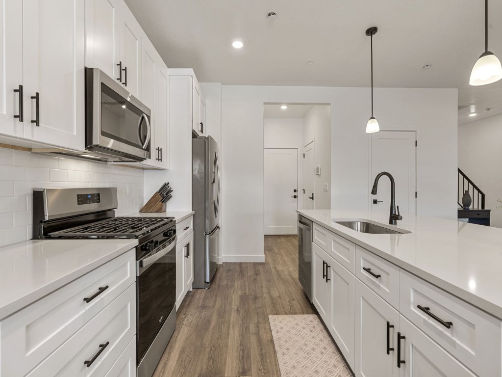 Red Rock Trails Vacation Rental in Utah - RedAwning
