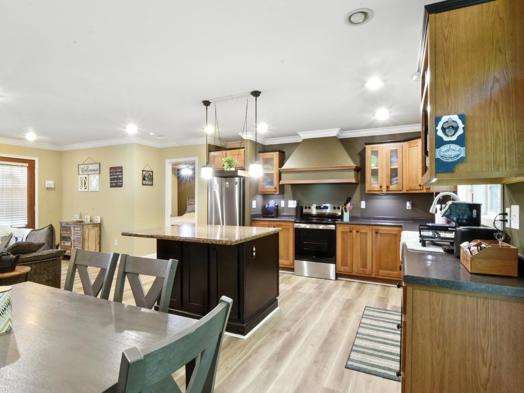 Cozy Cove Escape - Lakeside Retreat Vacation Rental in Tennessee - RedAwning