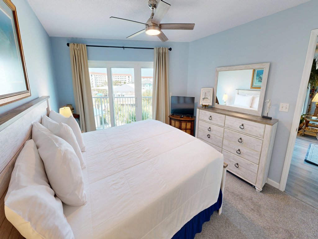 SeaCrest 404 Vacation Rental in Fort Walton Beach - RedAwning