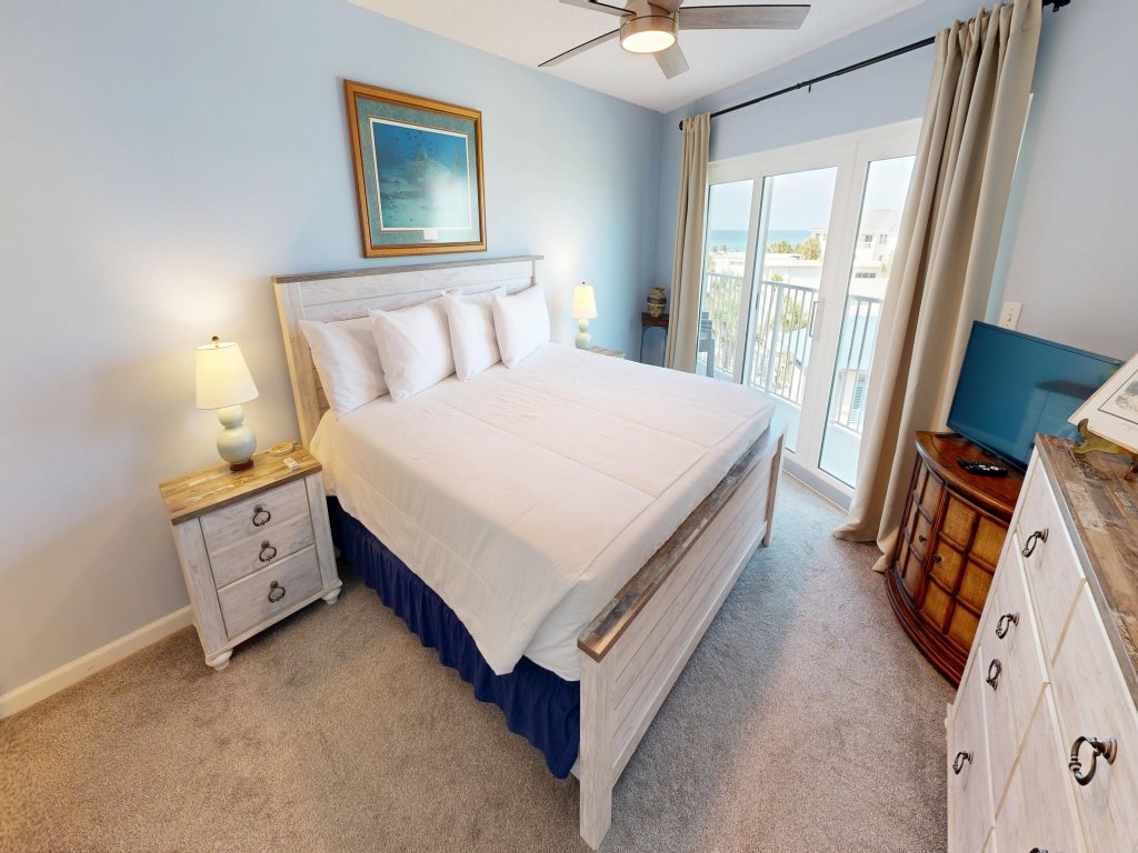 SeaCrest 404 Vacation Rental in Fort Walton Beach - RedAwning