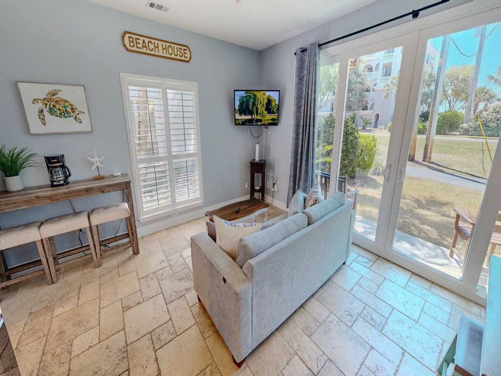 Nantucket Cottage 06B Vacation Rental in Destin - RedAwning