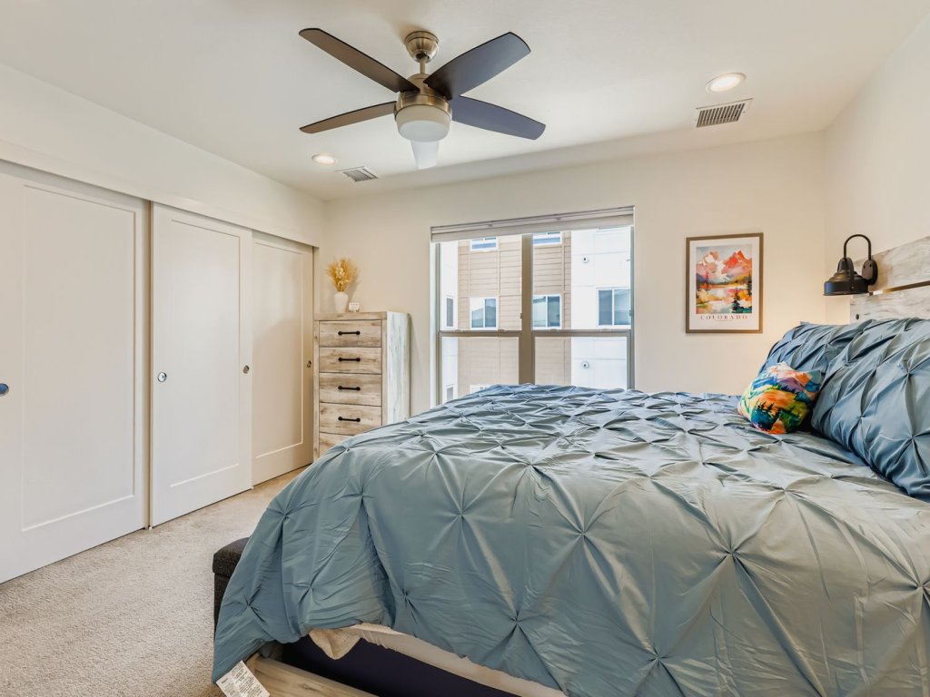 Lazy Rocky Retreat Vacation Rental in Colorado - RedAwning