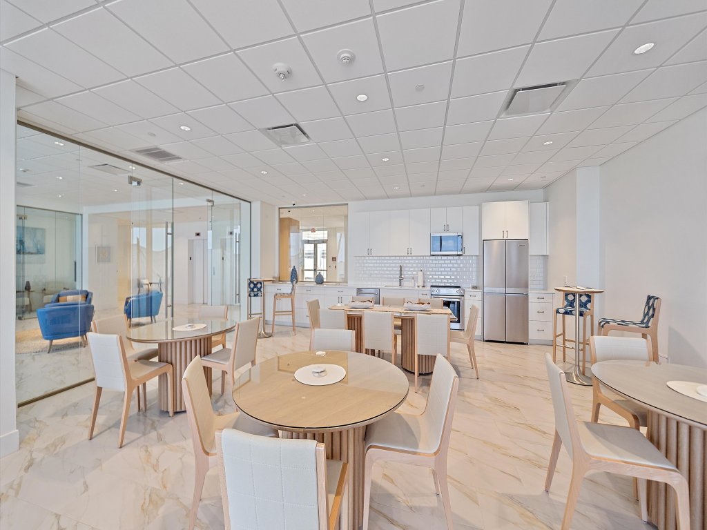 The Beach House Vacation Rental in Sarasota - RedAwning