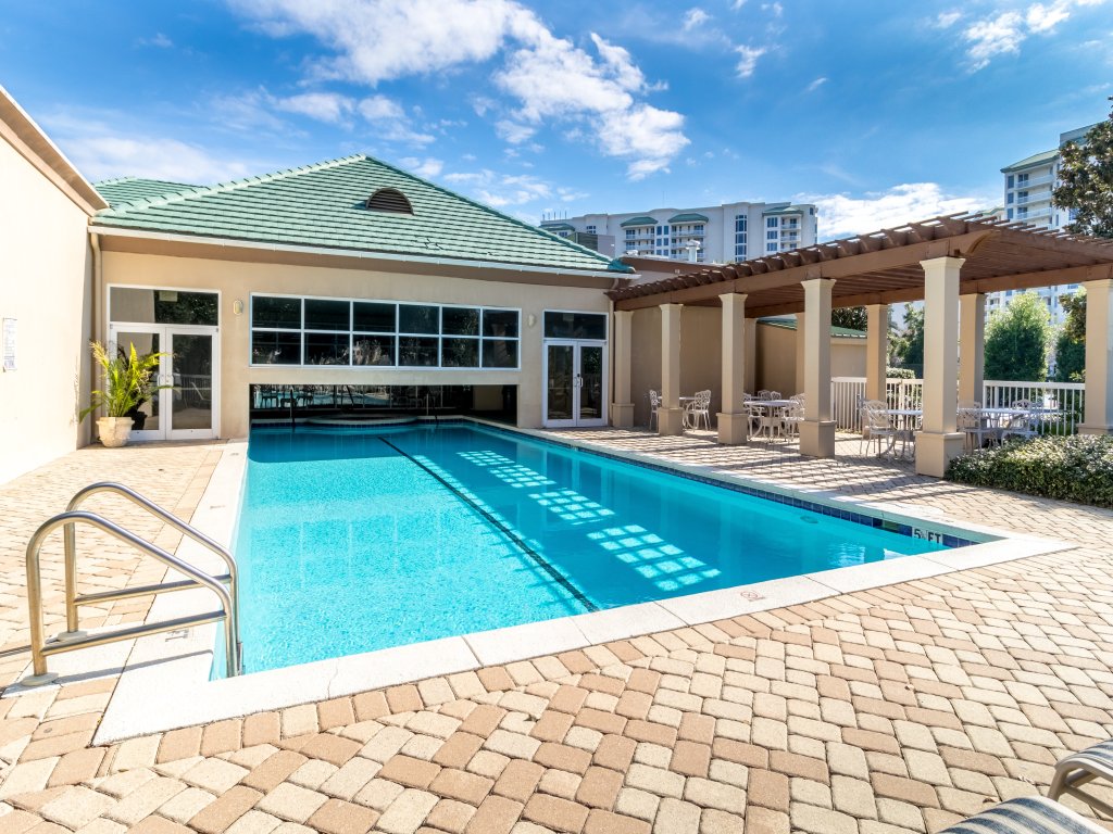 Saint Maarten 206 Vacation Rental in Destin - RedAwning
