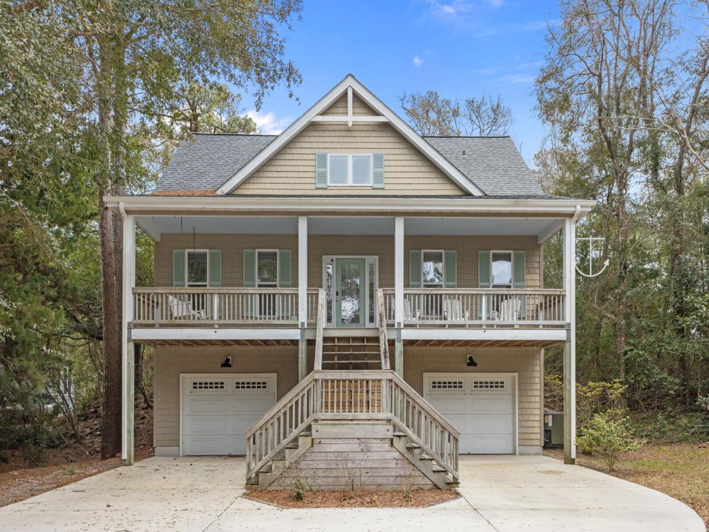 Hawthorne Haven Vacation Rental in North Carolina - RedAwning