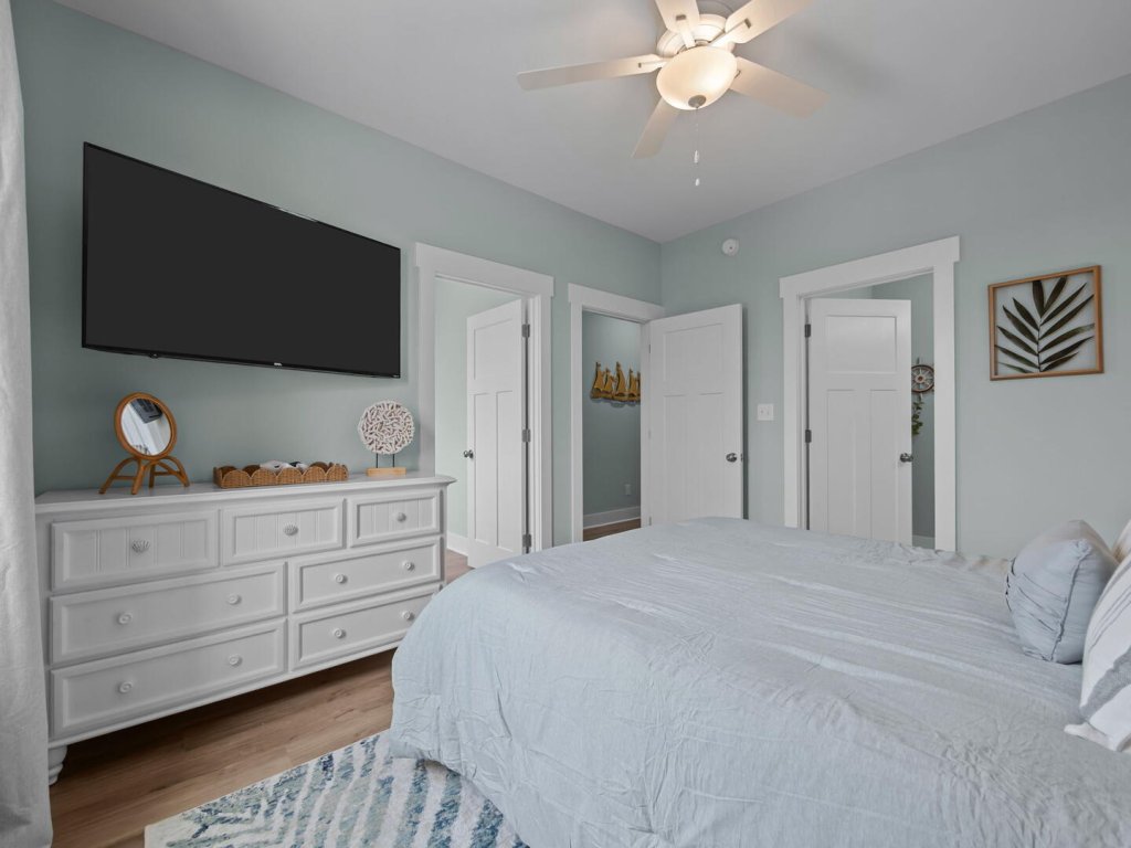Dock Holidays Vacation Rental in North Carolina - RedAwning