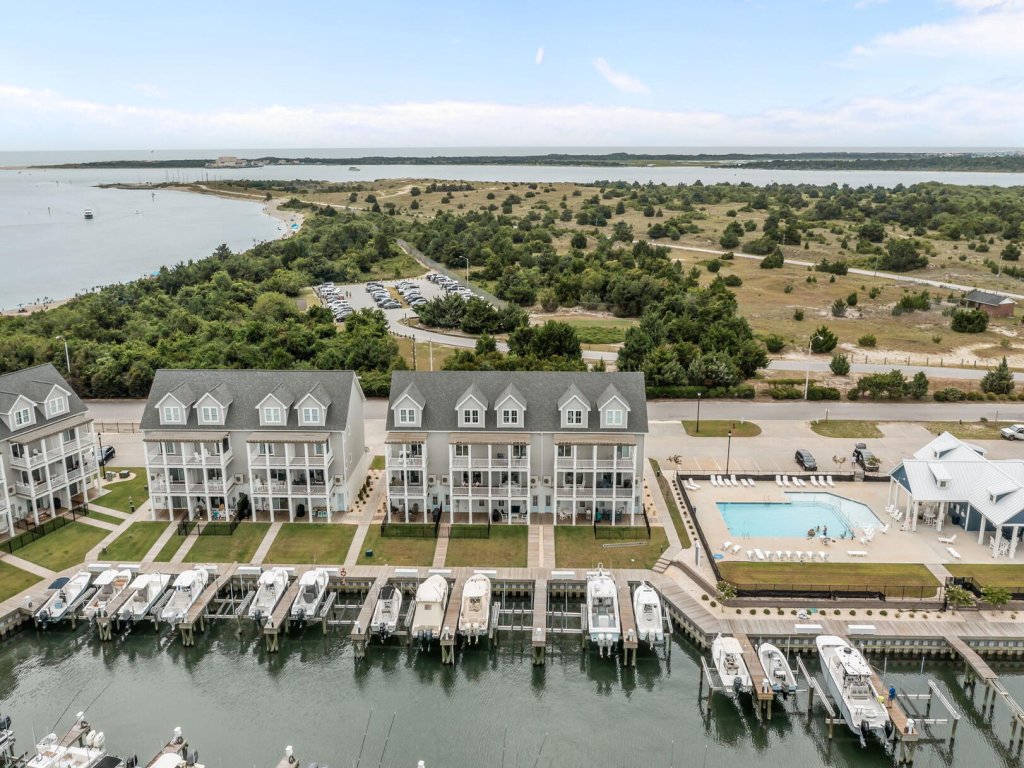 Dock Holidays Vacation Rental in North Carolina - RedAwning