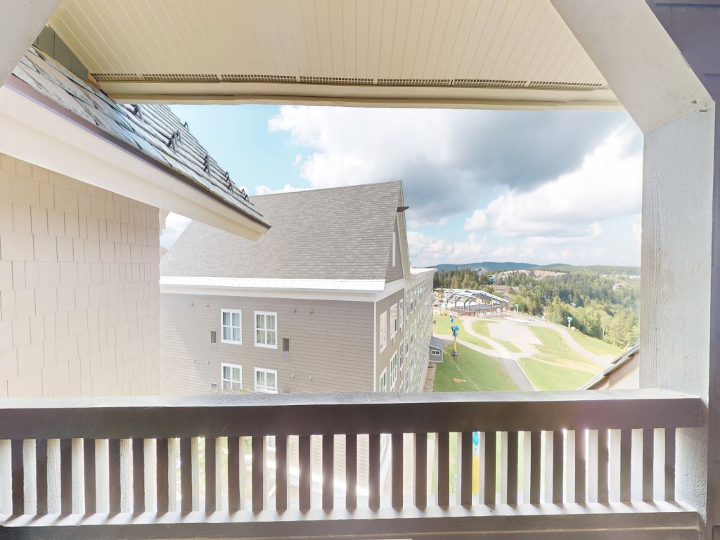Highland House 401 - Brigham Two Bedroom Condo Vacation Rental in Snowshoe - RedAwning
