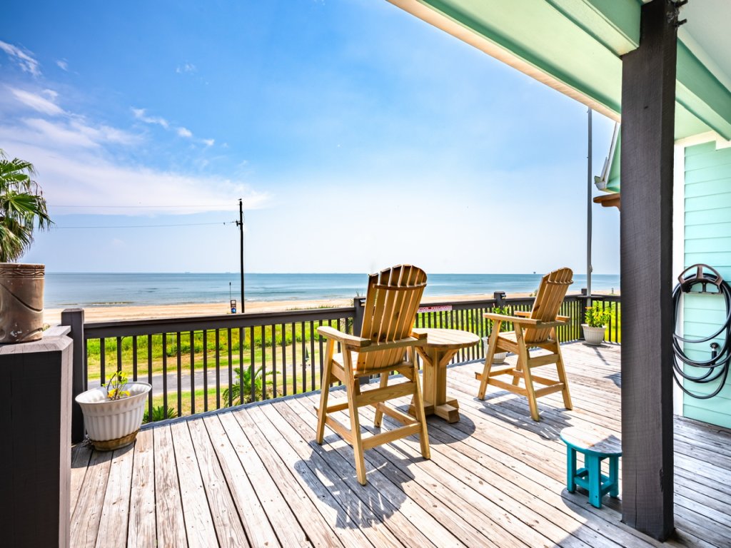 Casa Las Palmas Vacation Rental in Texas - RedAwning