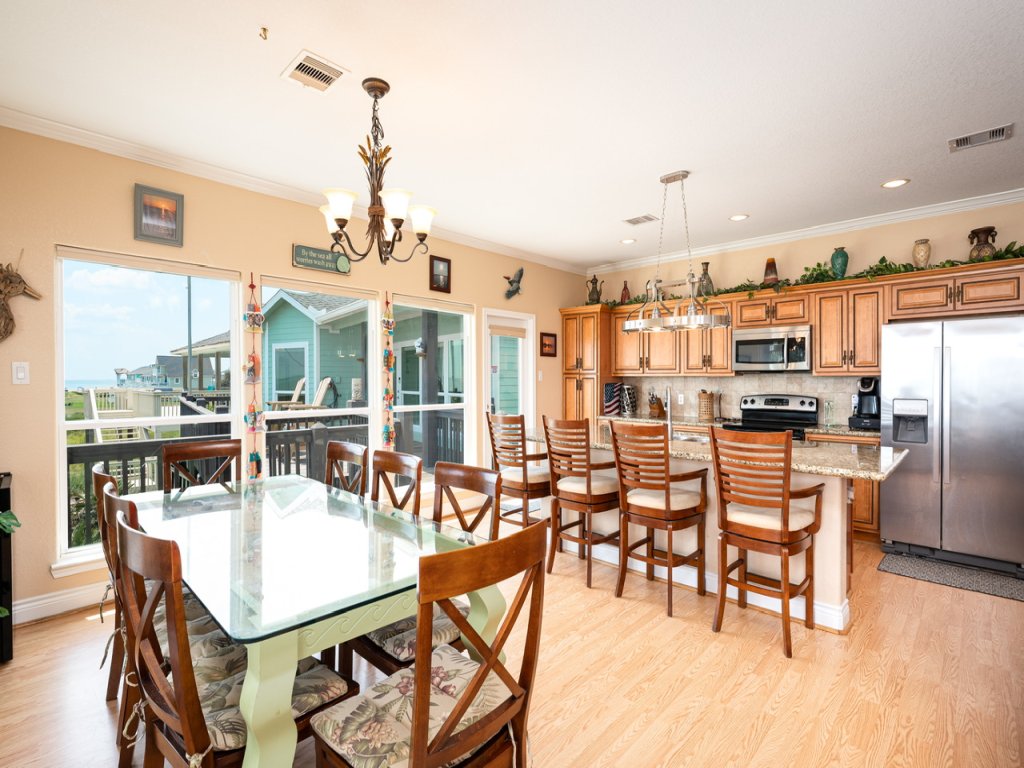 Casa Las Palmas Vacation Rental in Texas - RedAwning