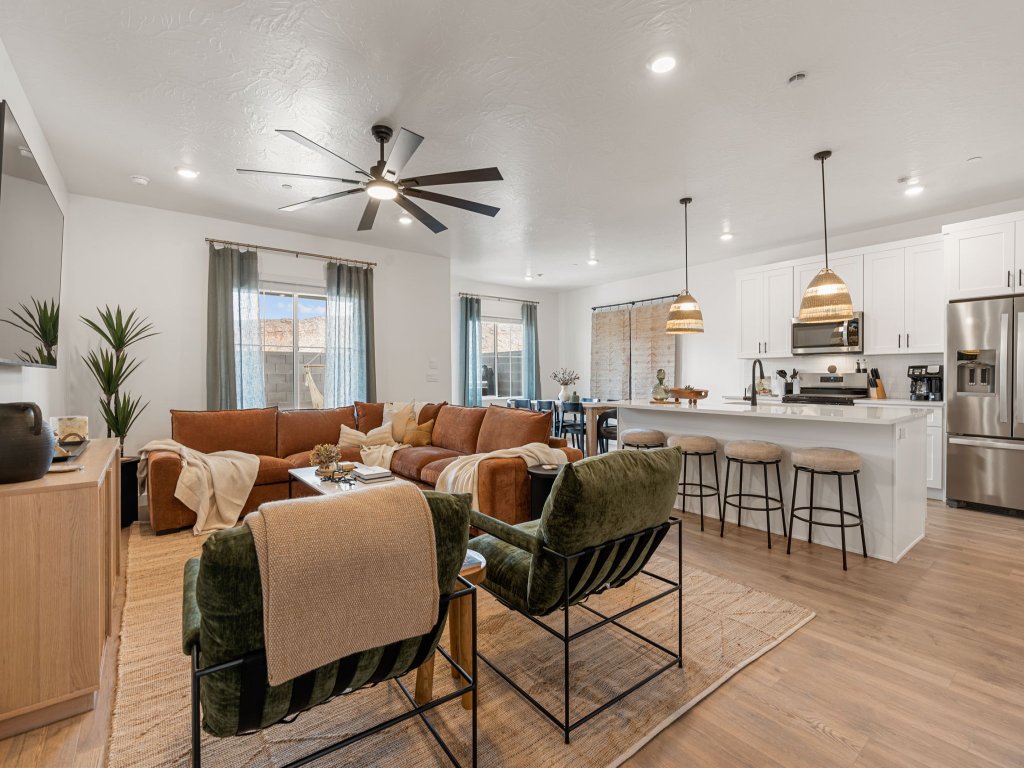 Red Haven Vacation Rental in Utah - RedAwning