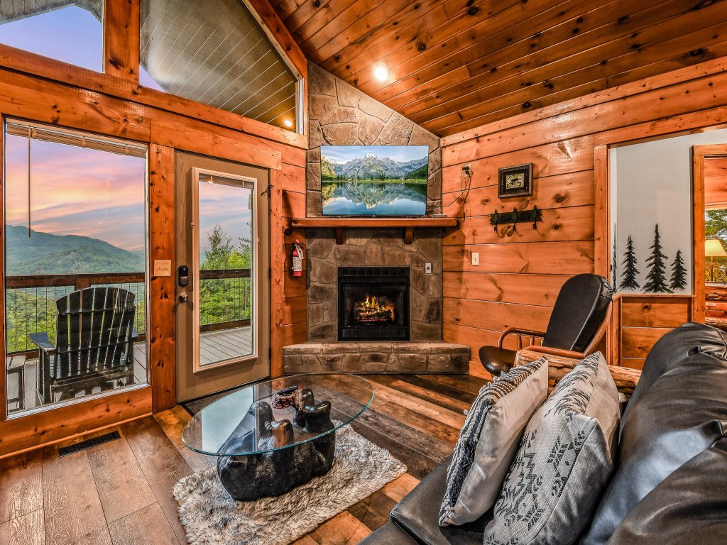 Panoramic Pointe Vacation Rental in Sevierville - RedAwning