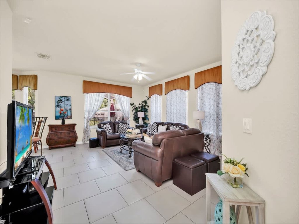 Near Disney Amazing 5 Bd Home - Private Pool Vacation Rental in Davenport - RedAwning