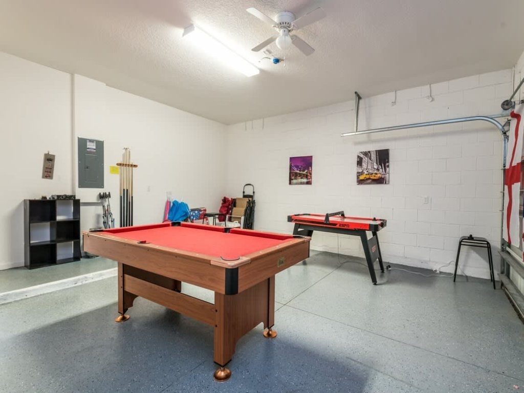 Luxury Villa Near Disney 6 Bd Home with Private Pool and Resort Vacation Rental in Davenport - RedAwning