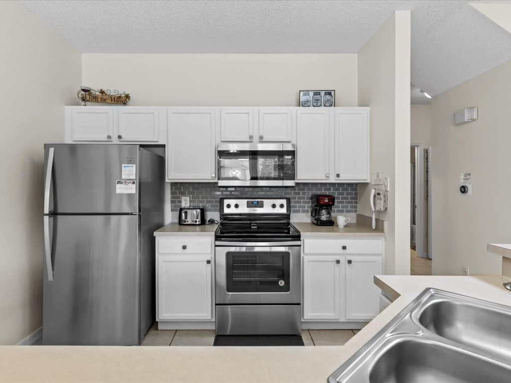 4bd Villa Near Epic Universe and Disney with private Pool Vacation Rental in Kissimmee - RedAwning