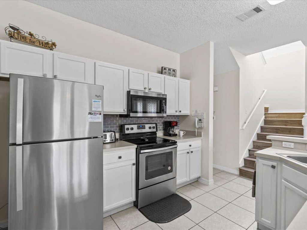 4bd Villa Near Epic Universe and Disney with private Pool Vacation Rental in Kissimmee - RedAwning