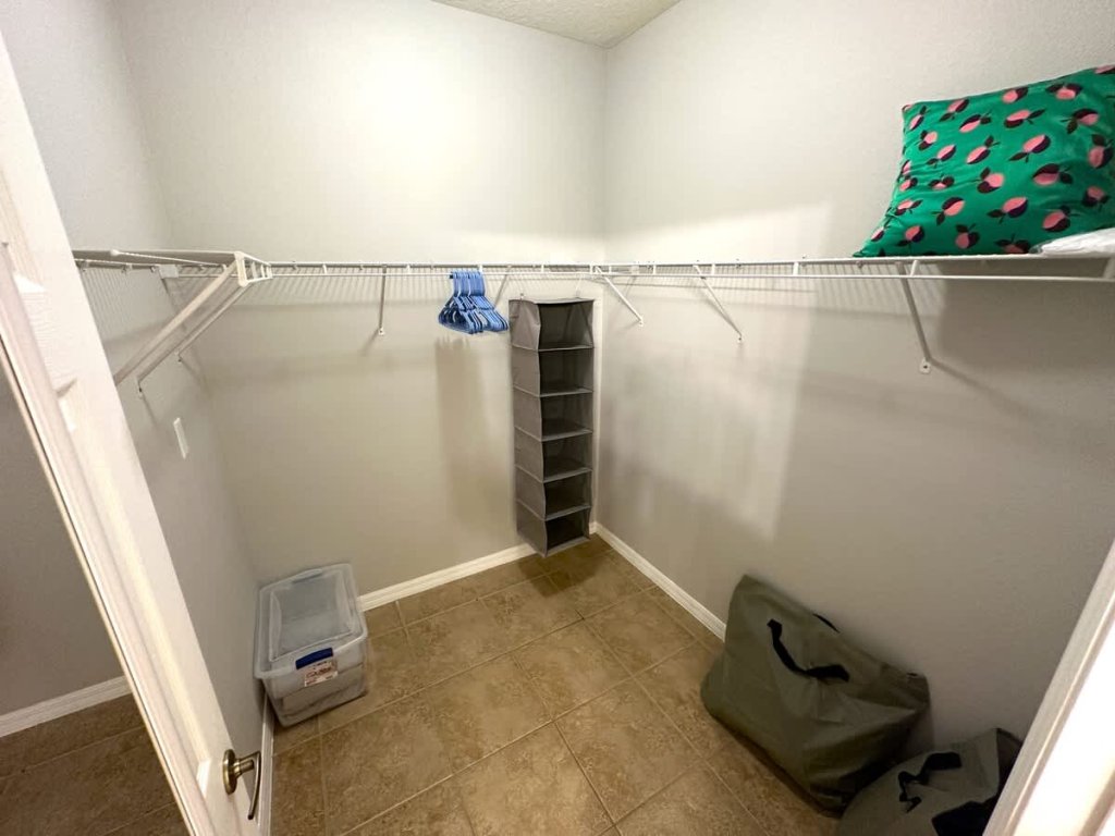 Very Near Disney 3 Bd Condo Walmart 1 min away Vacation Rental in Kissimmee - RedAwning