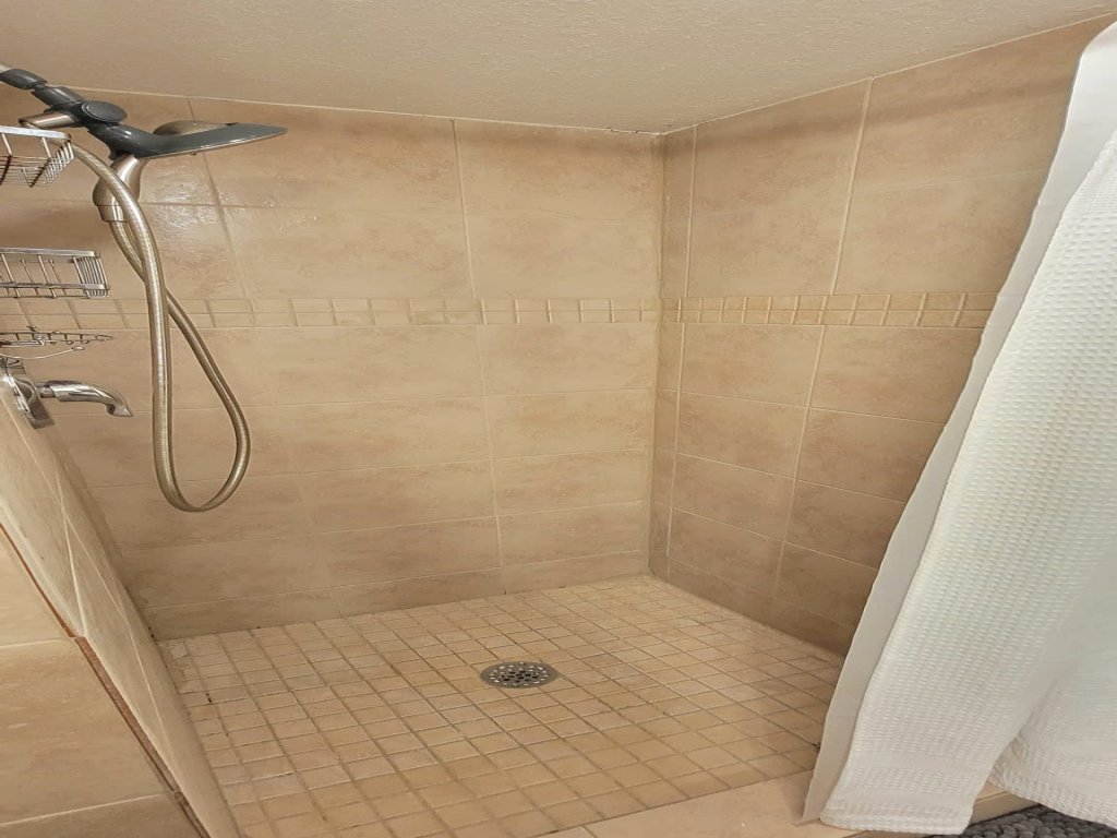 * Pool  * 2 Levels * 2 Patios * Near Beach Vacation Rental in South Padre Island - RedAwning