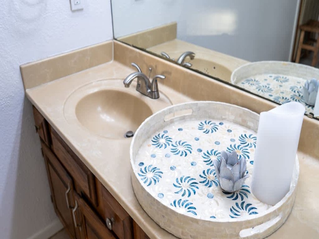 Fun Retro Island Vibe * Sleeps 17 * Beach 1 block Vacation Rental in South Padre Island - RedAwning