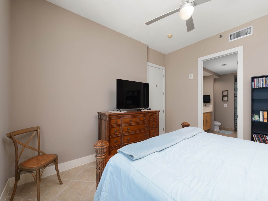 Sapphire Beachfront * 17th Floor Views * Spa Vacation Rental in South Padre Island - RedAwning