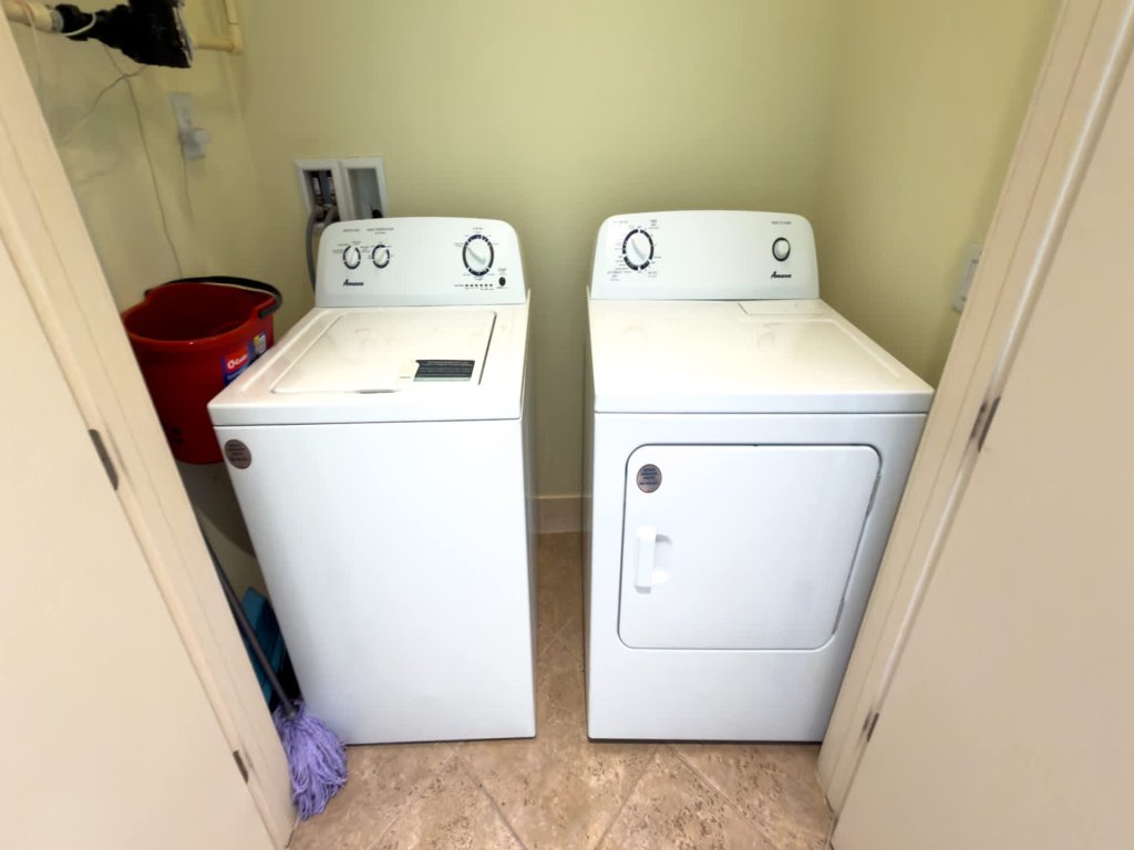 Jr Penthouse 29th Floor Tallest Building SPI Vacation Rental in South Padre Island - RedAwning