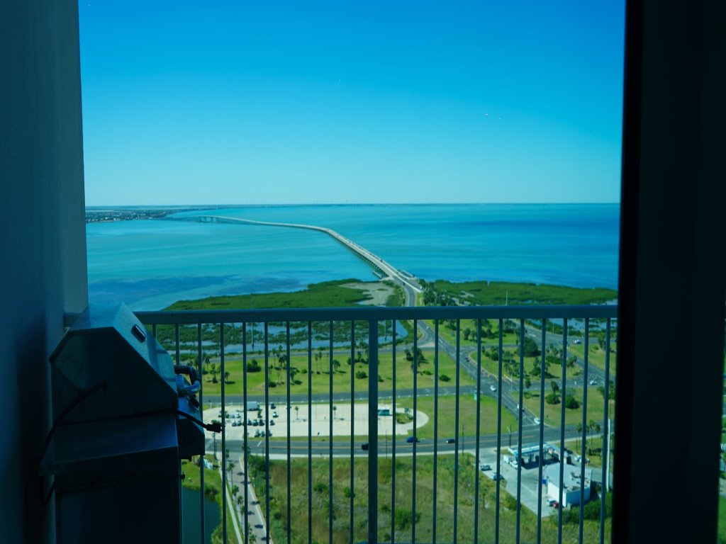 Jr Penthouse 29th Floor Tallest Building SPI Vacation Rental in South Padre Island - RedAwning
