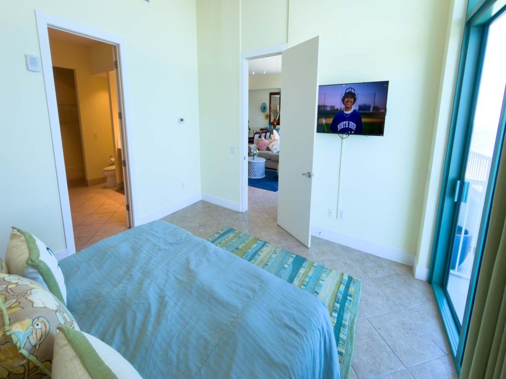 Jr Penthouse 29th Floor Tallest Building SPI Vacation Rental in South Padre Island - RedAwning