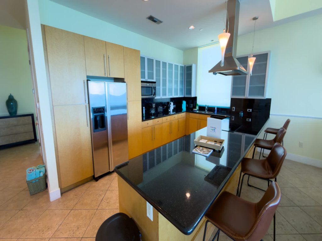 Jr Penthouse 29th Floor Tallest Building SPI Vacation Rental in South Padre Island - RedAwning