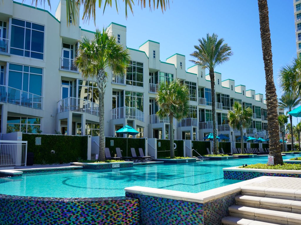Jr Penthouse 29th Floor Tallest Building SPI Vacation Rental in South Padre Island - RedAwning