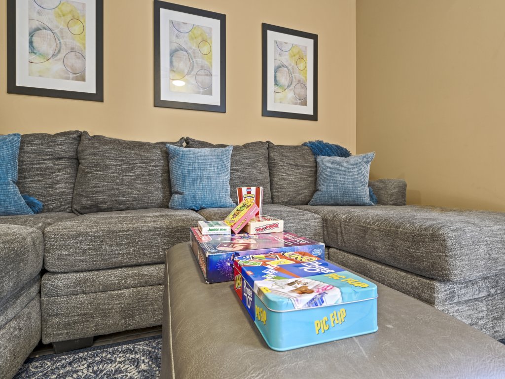 Serenity Landing - 5 Minutes to Airport - Sleeps 6 Vacation Rental in Atlanta - RedAwning