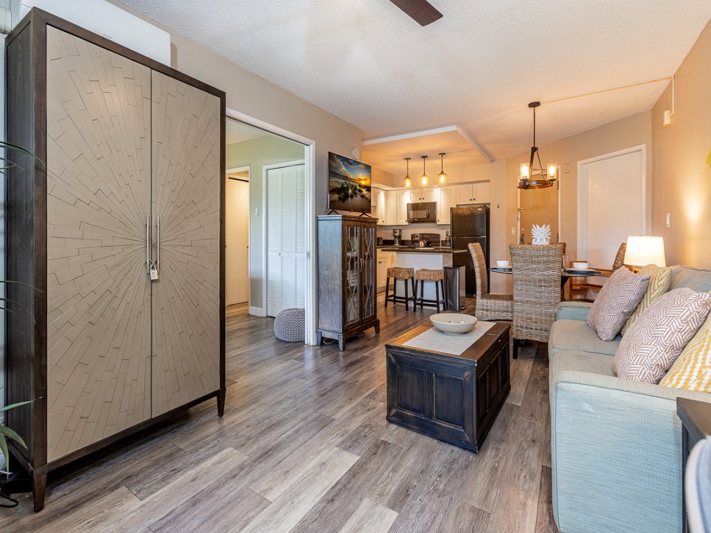 Maui Banyan T308 Vacation Rental in Kihei - RedAwning