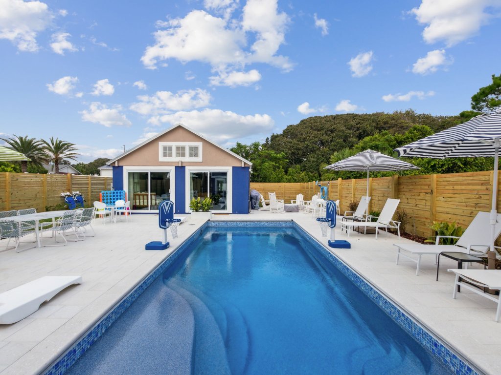 Blueberry Dunes Beach Cottage - Pet Friendly - Pool Vacation Rental in Fernandina Beach - RedAwning