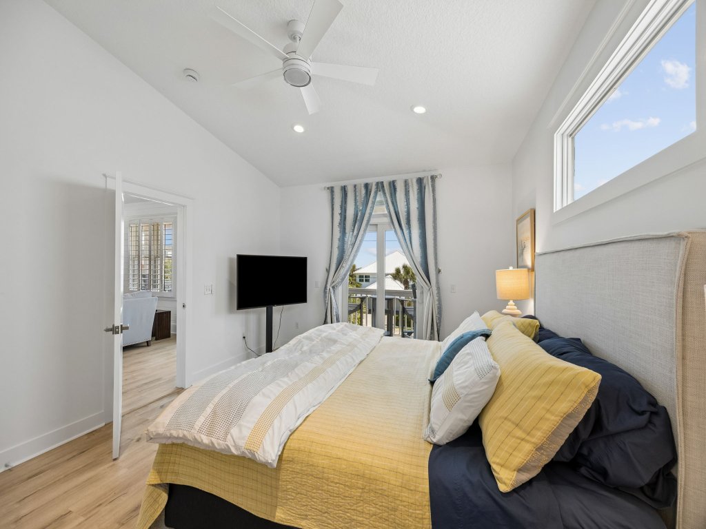 Private Pool and Hot Tub | Fernandina Beach Retreat Vacation Rental in Fernandina Beach - RedAwning