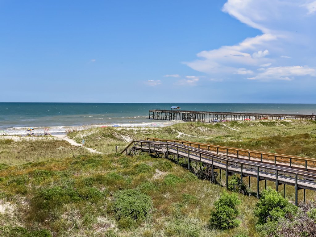Freshly Renovated 2BR Dream Condo | Beachfront | Stunning Views Vacation Rental in Florida - RedAwning